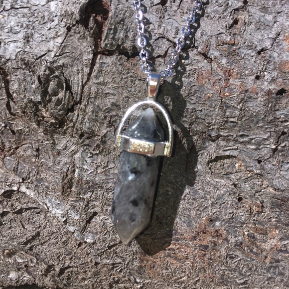 Free Jewelry - Obsidian Pendant